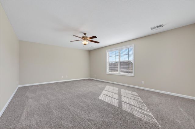 1193 Gentry Dr, Clarksville, TN 37043