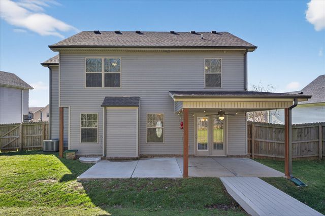 1193 Gentry Dr, Clarksville, TN 37043