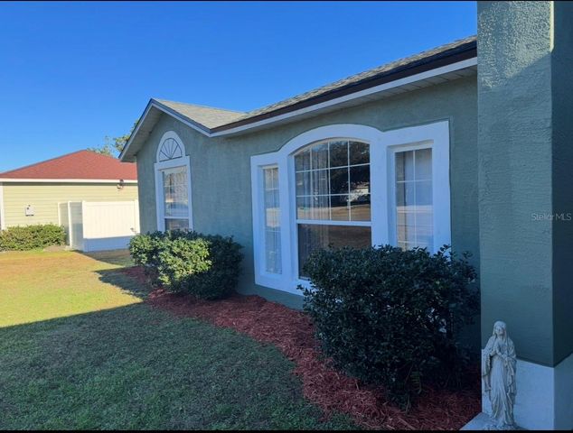 10 SQUIRREL PLACE, Palm Coast, FL 32164
