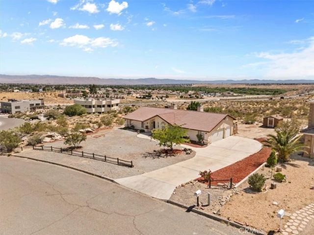 15984 Tinta Road, Apple Valley, CA 92307