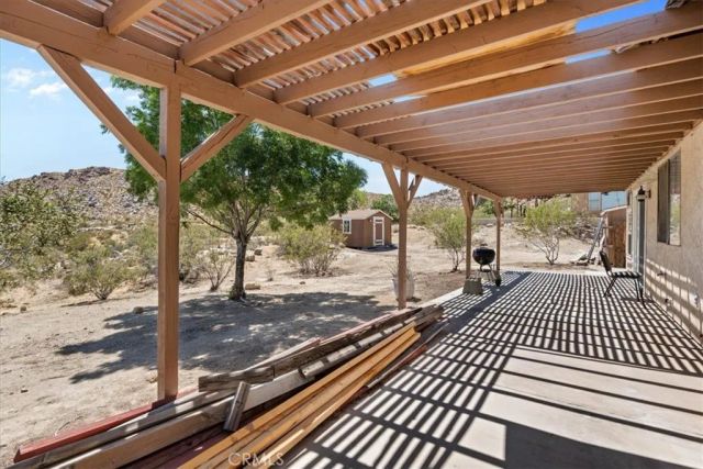 15984 Tinta Road, Apple Valley, CA 92307