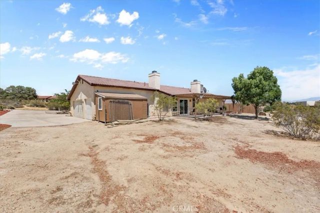 15984 Tinta Road, Apple Valley, CA 92307