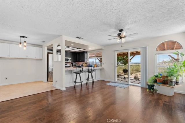 15984 Tinta Road, Apple Valley, CA 92307