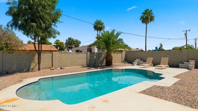 4240 E DESERT CACTUS Street, Phoenix, AZ 85032