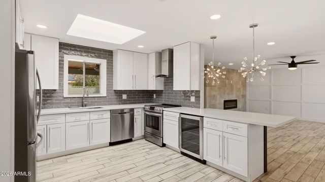4240 E DESERT CACTUS Street, Phoenix, AZ 85032