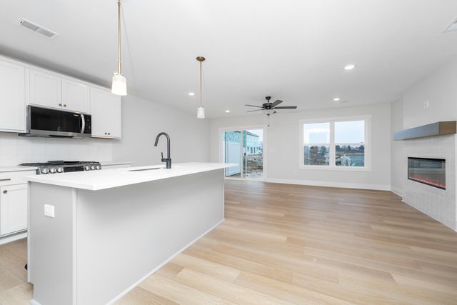 222 Elkenburg Street 7, South Haven City, MI 49090