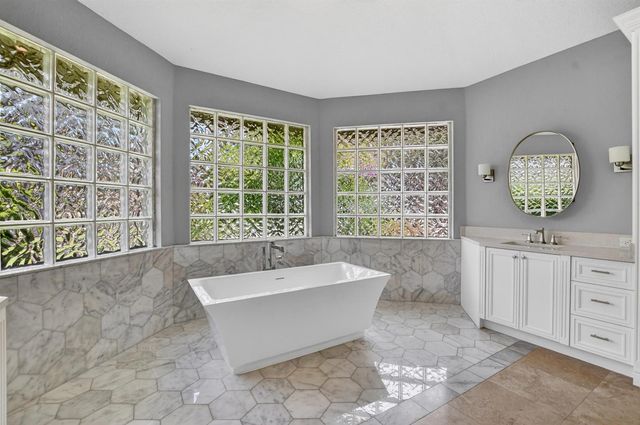 7008 NW 66th Terrace, Parkland, FL 33067