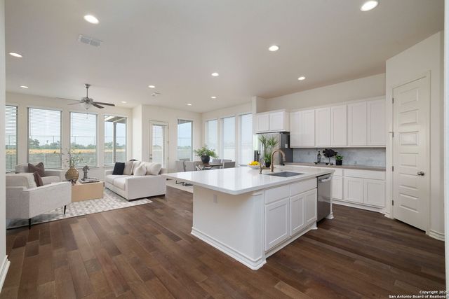 552 Chinkapin Trail, New Braunfels, TX 78132