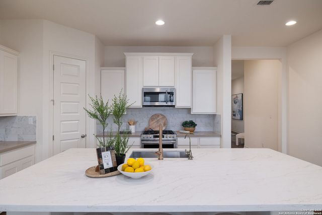 552 Chinkapin Trail, New Braunfels, TX 78132