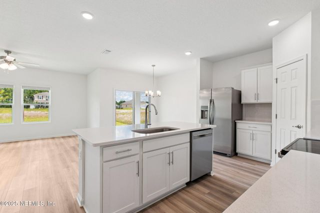 1244 HAMMOCK DUNES Drive, Jacksonville, FL 32221