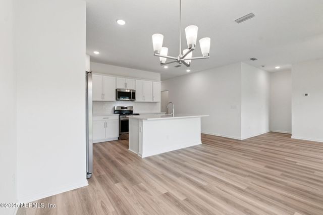 1244 HAMMOCK DUNES Drive, Jacksonville, FL 32221