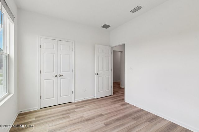 1244 HAMMOCK DUNES Drive, Jacksonville, FL 32221