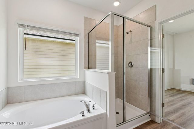 1244 HAMMOCK DUNES Drive, Jacksonville, FL 32221