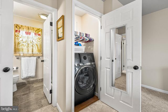 5 N SHAFFER DR, New Freedom, PA 17349