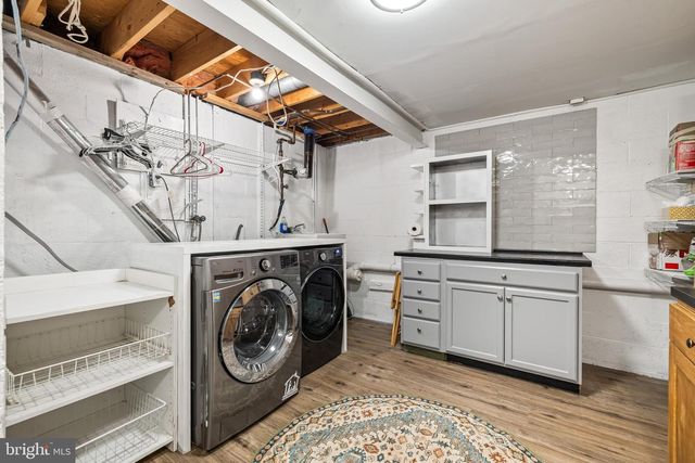 5 N SHAFFER DR, New Freedom, PA 17349