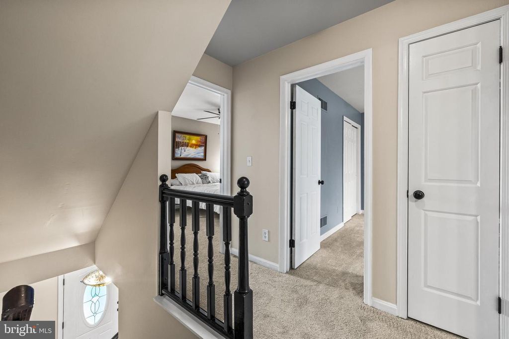 Image 17 of property listing at 5 N SHAFFER DR, New Freedom, PA 17349