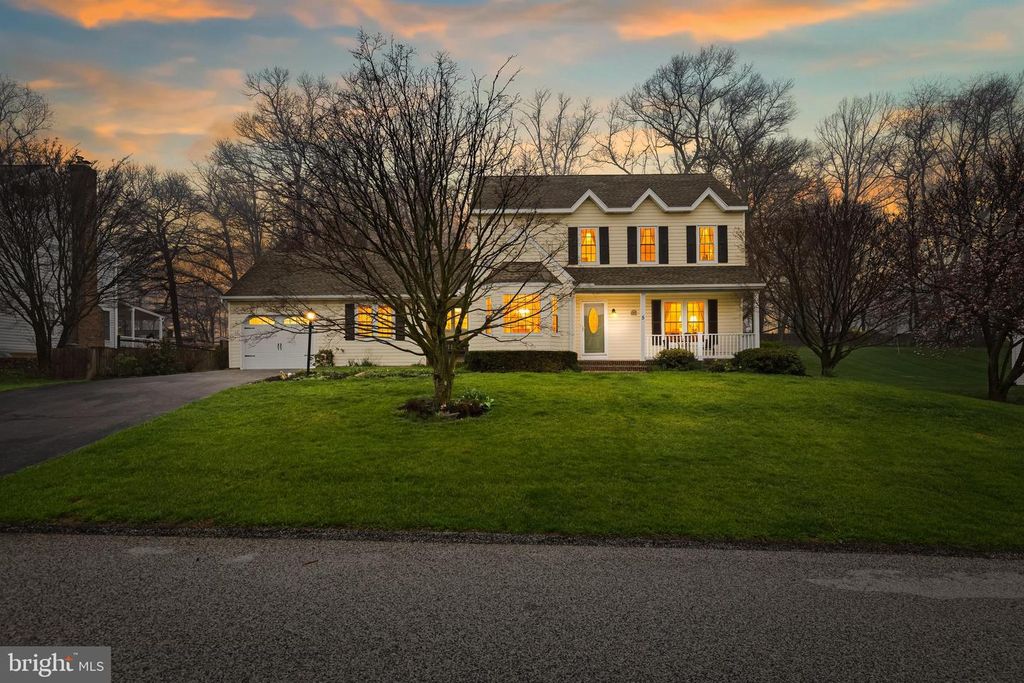 Image 2 of property listing at 5 N SHAFFER DR, New Freedom, PA 17349