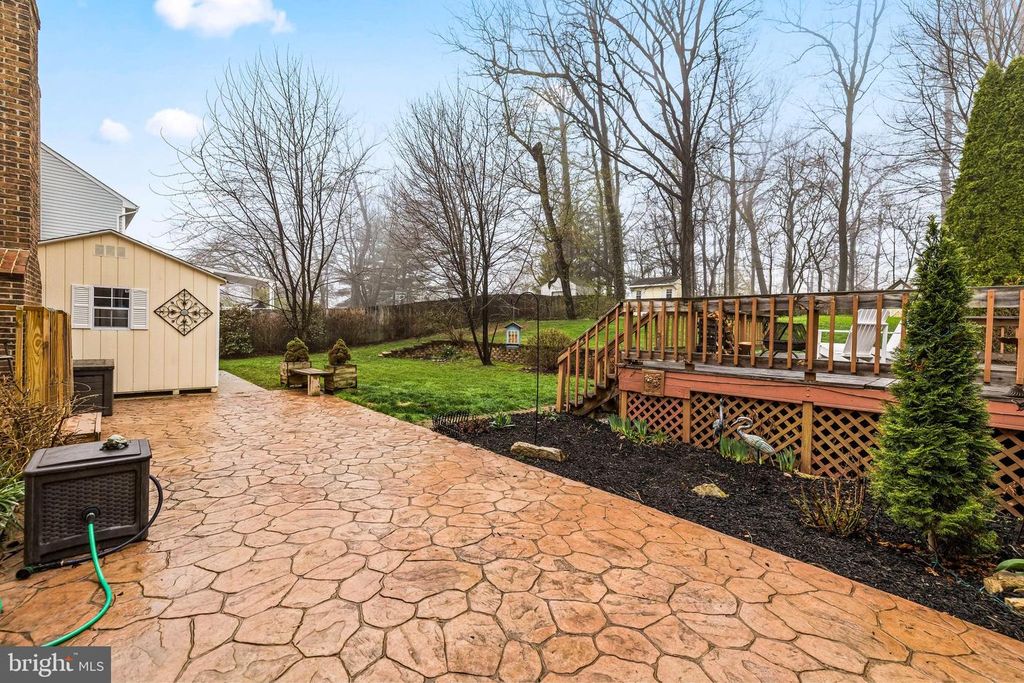 Image 40 of property listing at 5 N SHAFFER DR, New Freedom, PA 17349