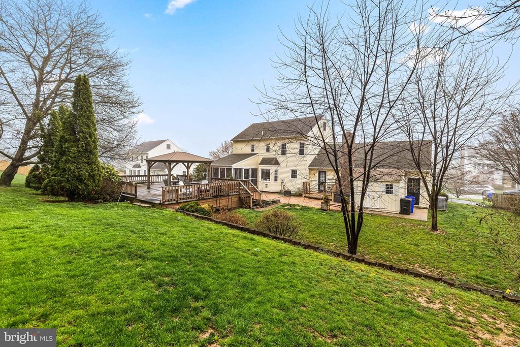 Image 44 of property listing at 5 N SHAFFER DR, New Freedom, PA 17349