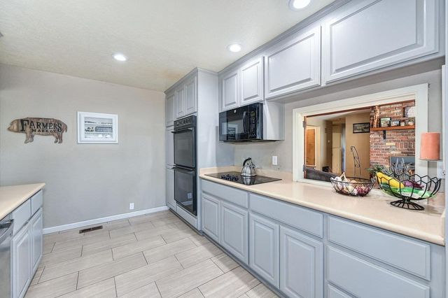 2060 State Highway 193, Cool, CA 95614