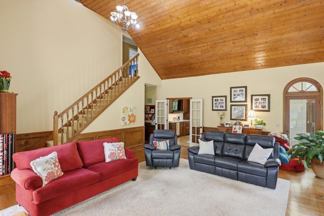 15 Middle Creek Road, Signal Mountain, TN 37377