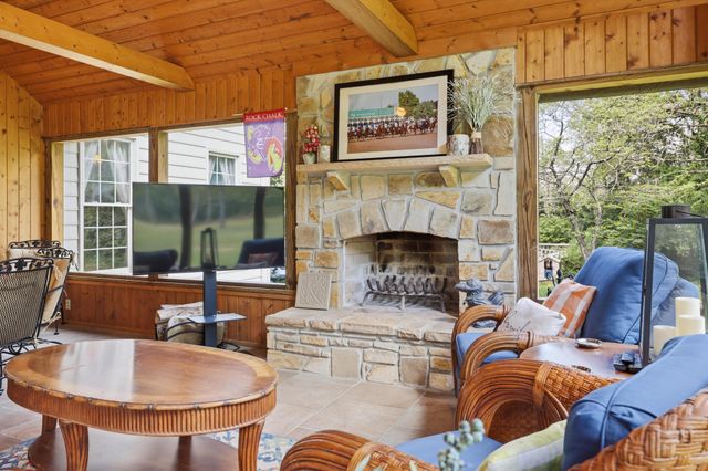 15 Middle Creek Road, Signal Mountain, TN 37377