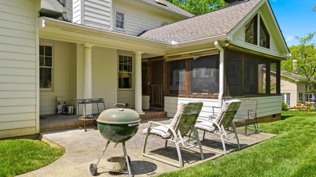 15 Middle Creek Road, Signal Mountain, TN 37377