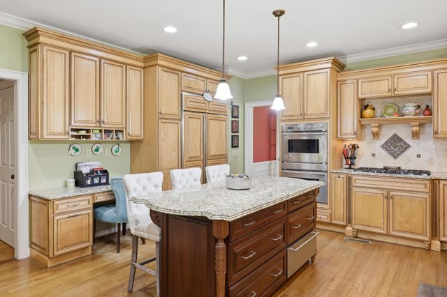 15 Middle Creek Road, Signal Mountain, TN 37377