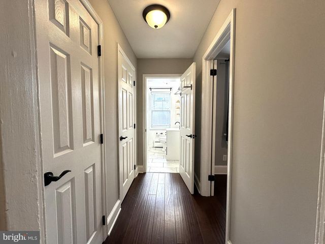 1320 CREASE ST, Philadelphia, PA 19125