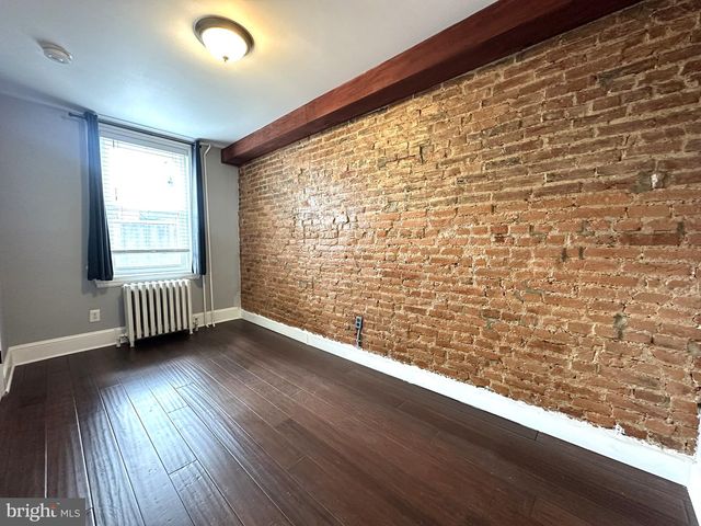 1320 CREASE ST, Philadelphia, PA 19125