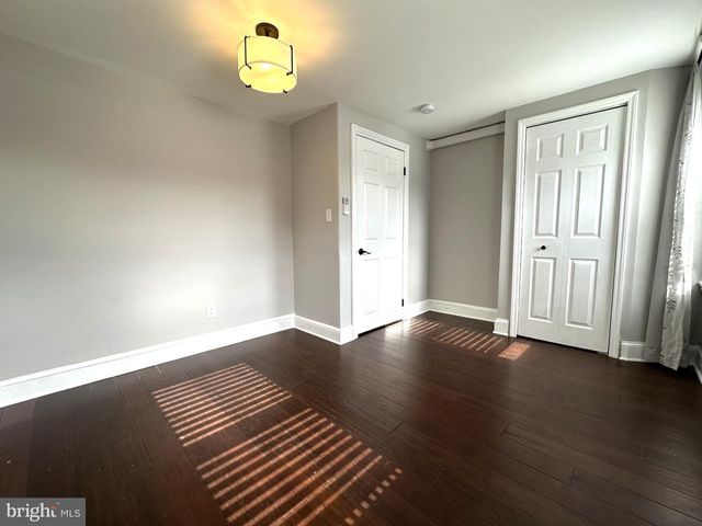 1320 CREASE ST, Philadelphia, PA 19125