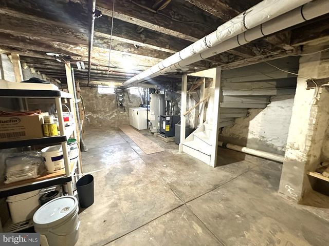 1320 CREASE ST, Philadelphia, PA 19125