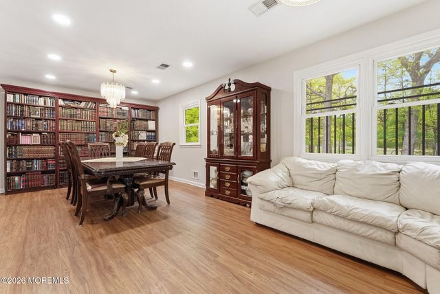 869 Hearthstone Drive, Lakewood, NJ 08701