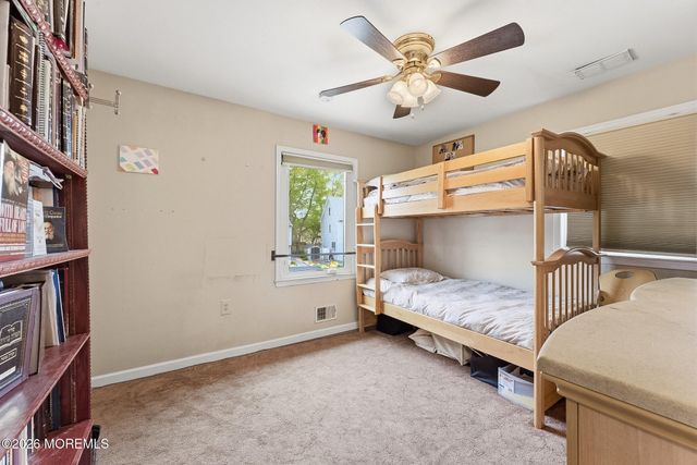 869 Hearthstone Drive, Lakewood, NJ 08701