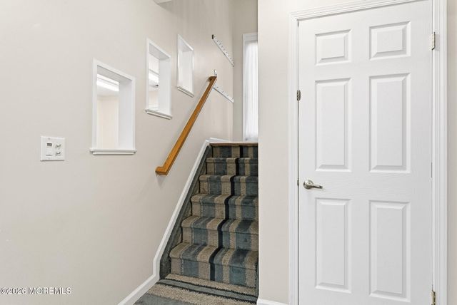 869 Hearthstone Drive, Lakewood, NJ 08701