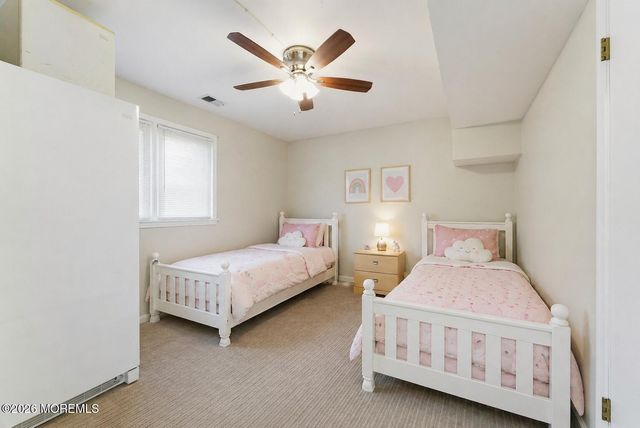 869 Hearthstone Drive, Lakewood, NJ 08701