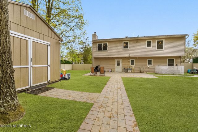 869 Hearthstone Drive, Lakewood, NJ 08701