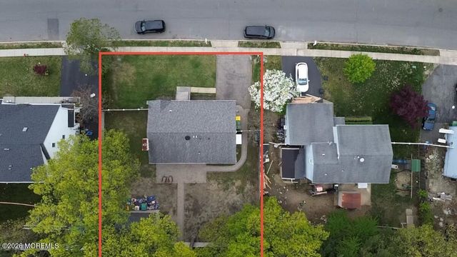 869 Hearthstone Drive, Lakewood, NJ 08701