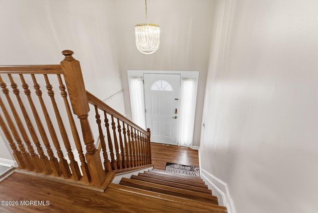 869 Hearthstone Drive, Lakewood, NJ 08701