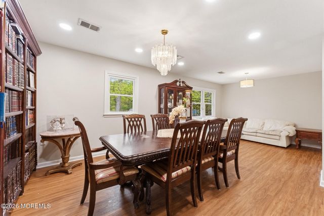 869 Hearthstone Drive, Lakewood, NJ 08701