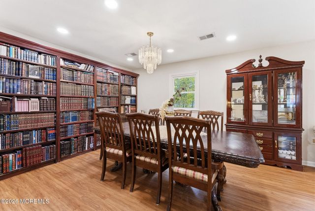 869 Hearthstone Drive, Lakewood, NJ 08701