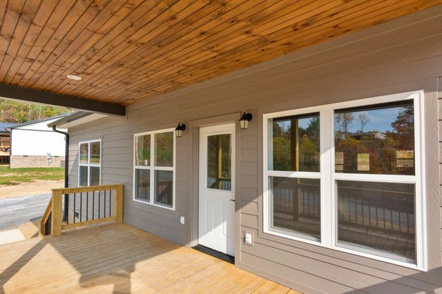55 Rustling Pines Road, Dunlap, TN 37327