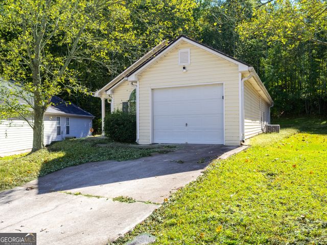 7048 Branch Crossing Way, Douglasville, GA 30134