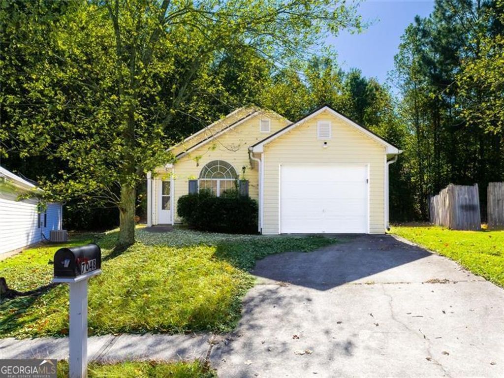 7048 Branch Crossing Way, Douglasville, GA 30134