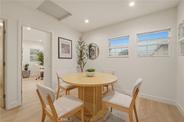 1111 W 98th Street, Los Angeles, CA 90044
