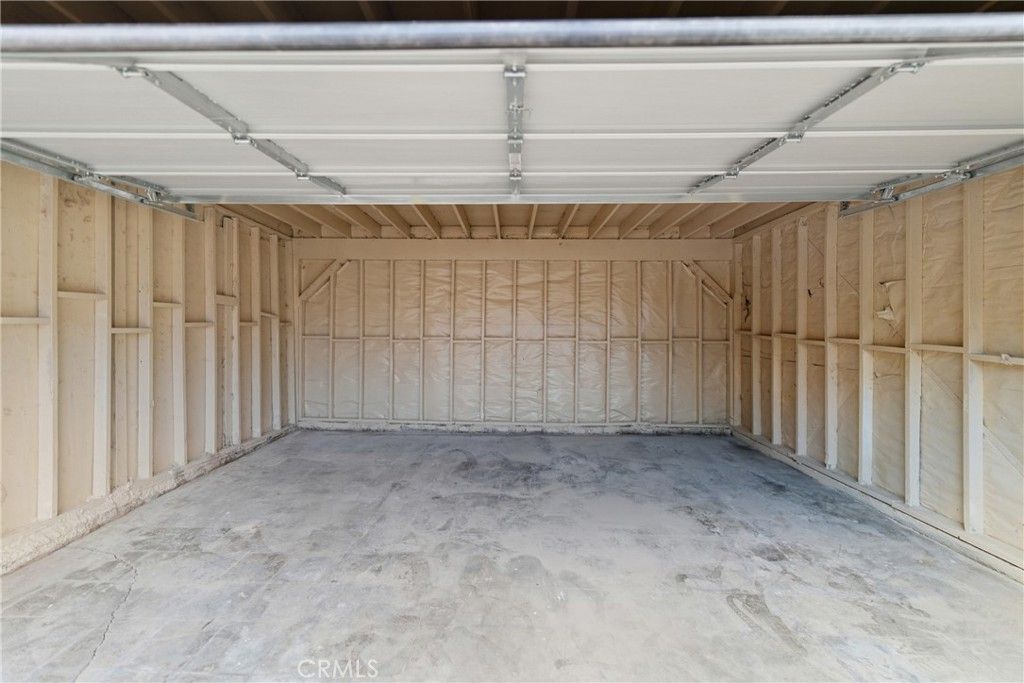Image 23 of property listing at 1111 W 98th Street, Los Angeles, CA 90044