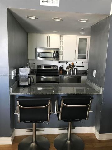 275 NE 18th St 808, Miami, FL 33132