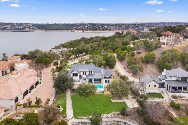 821 S Angel Light DR, Spicewood, TX 78669