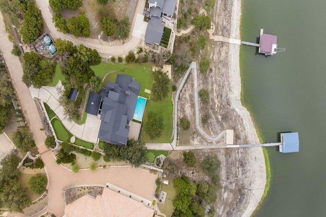 821 S Angel Light DR, Spicewood, TX 78669