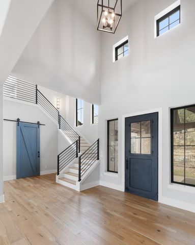 821 S Angel Light DR, Spicewood, TX 78669